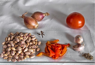 Alubias Pintas Con Tomate Y Pimientos Asados
