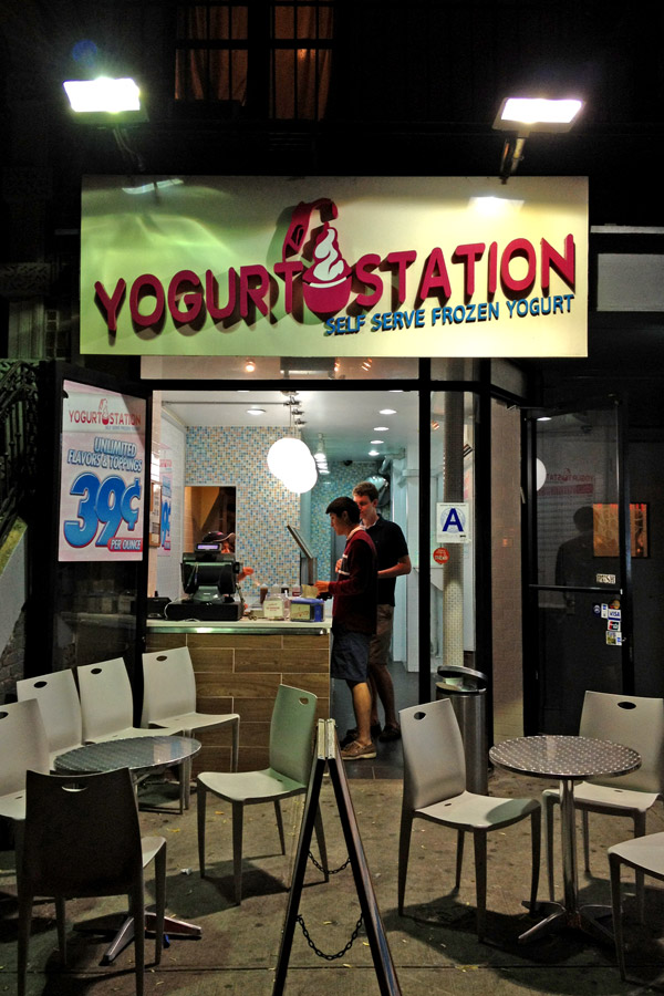 Ett annat New York 498. Yogurt Station