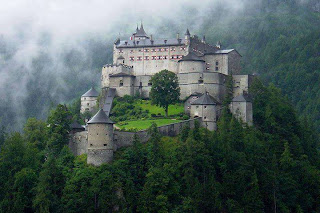 Beautiful Fort  Between Green Mountains Hd Wallpapers