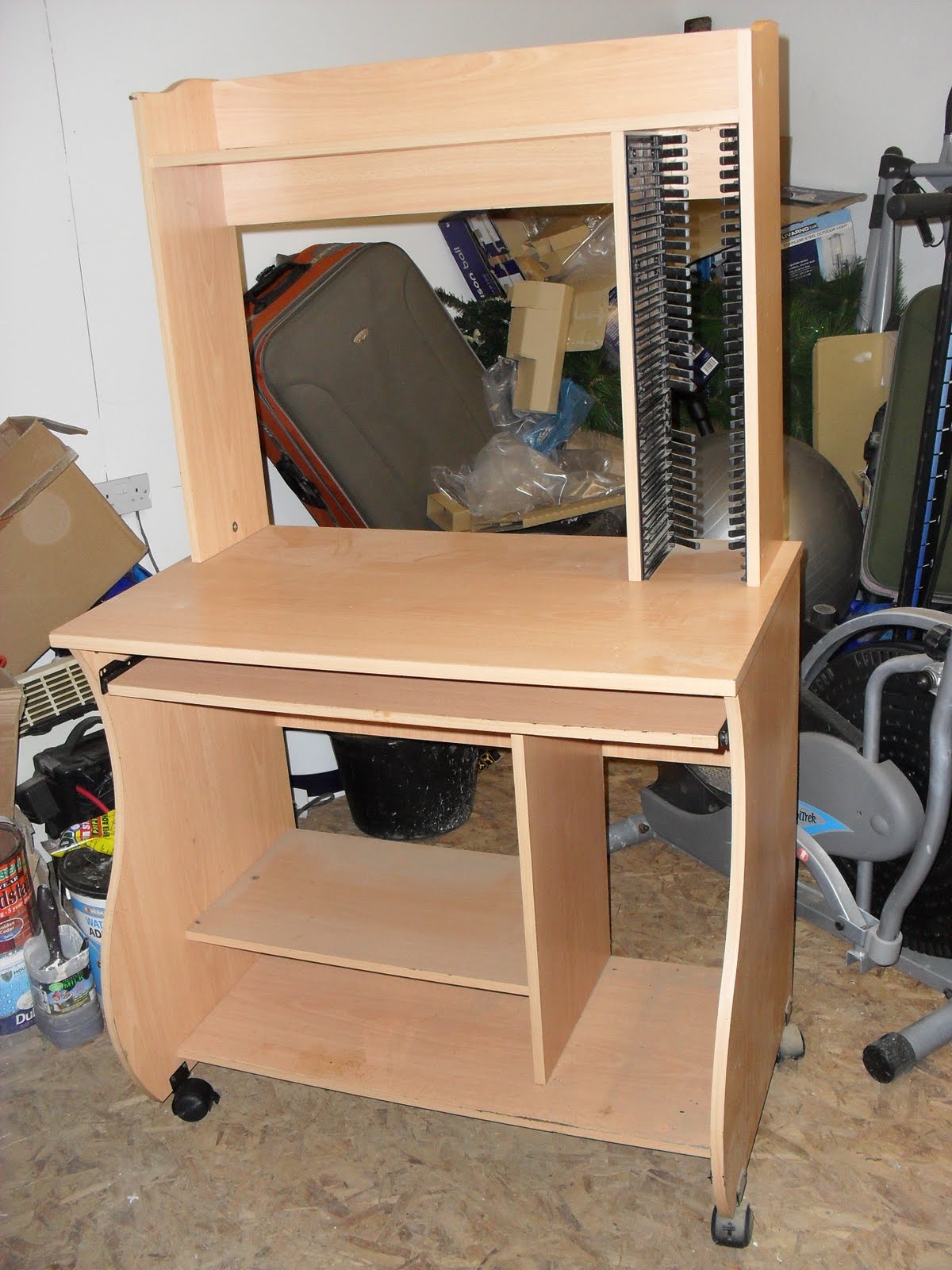 Coach House Crafting on a budget: Furniture makeover - Computer desk to