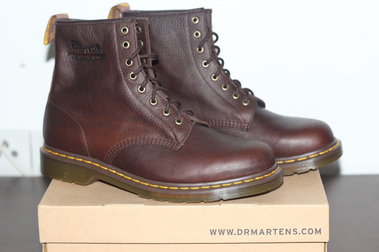 dr martens 1460 grizzly