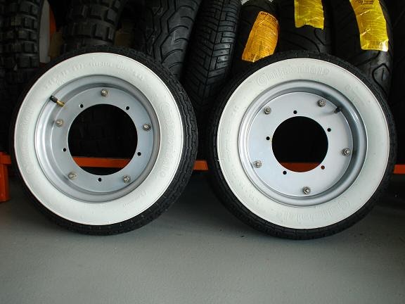 Scooter Vespa: Jenis Ukuran Ban untuk Vespa