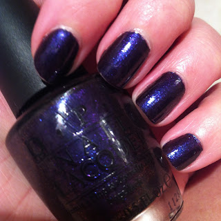 The Life of Mrs. Martinez: February Nails