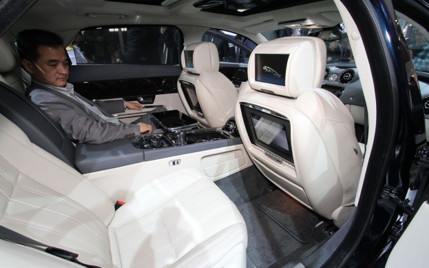 Topgearwithmustafa 2013 Jaguar Ultimate Xj Luxury Sedan
