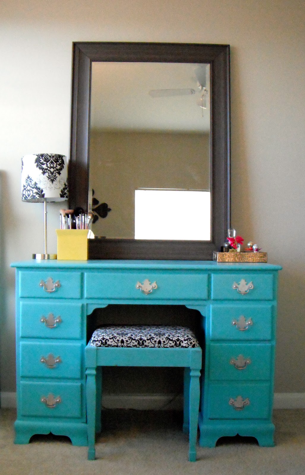 Lovely Life Desk Turned Makeup Vanity