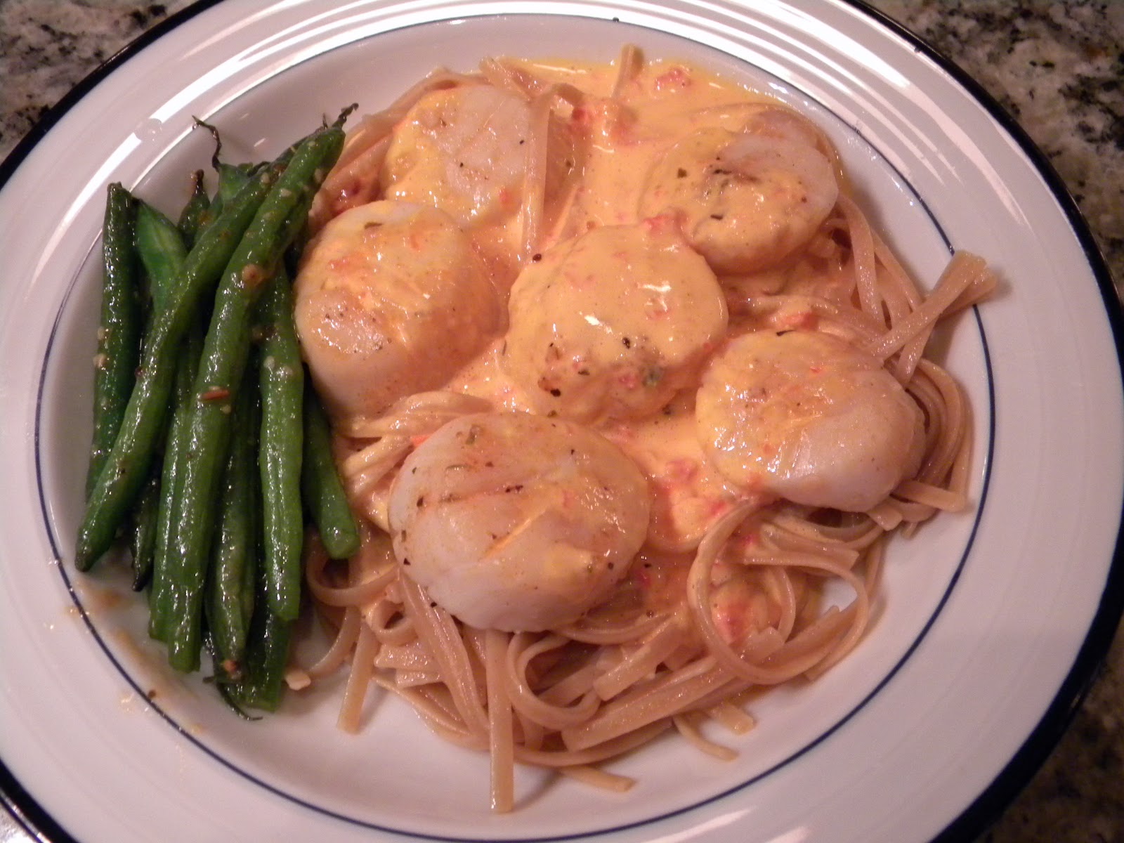 Kindred Spirits Kitchen Seared Scallops over Linguine with a Red