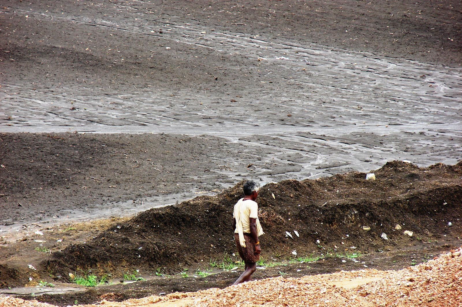 A Twist in My Story JENISJENIS TANAH