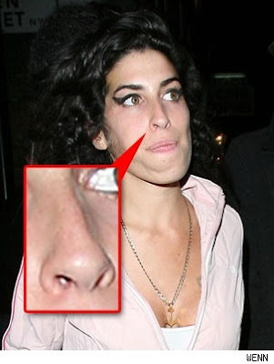 Kim Kardashian Blogs In Memoriam Amy Winehouse