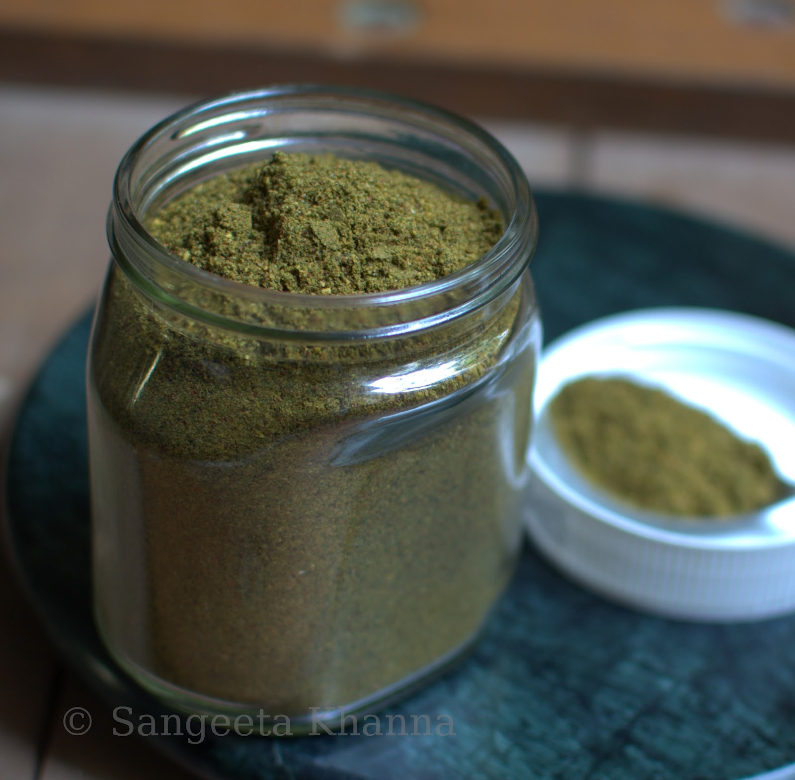 Curry patta powder or karuveppilai podi a multipurpose condiment to