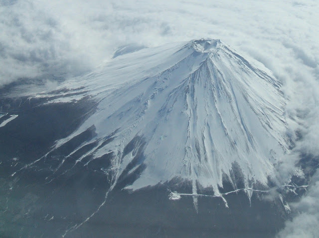 صور جبل فوجي اليابان Fuji  Mt,Fuji_2007_Winter_28000Ft