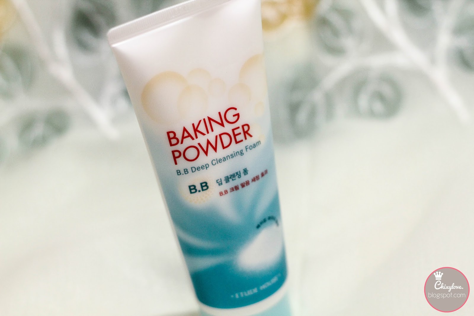 Skin Care 101 Etude House Baking Powder B.B. Deep Cleansing Foam