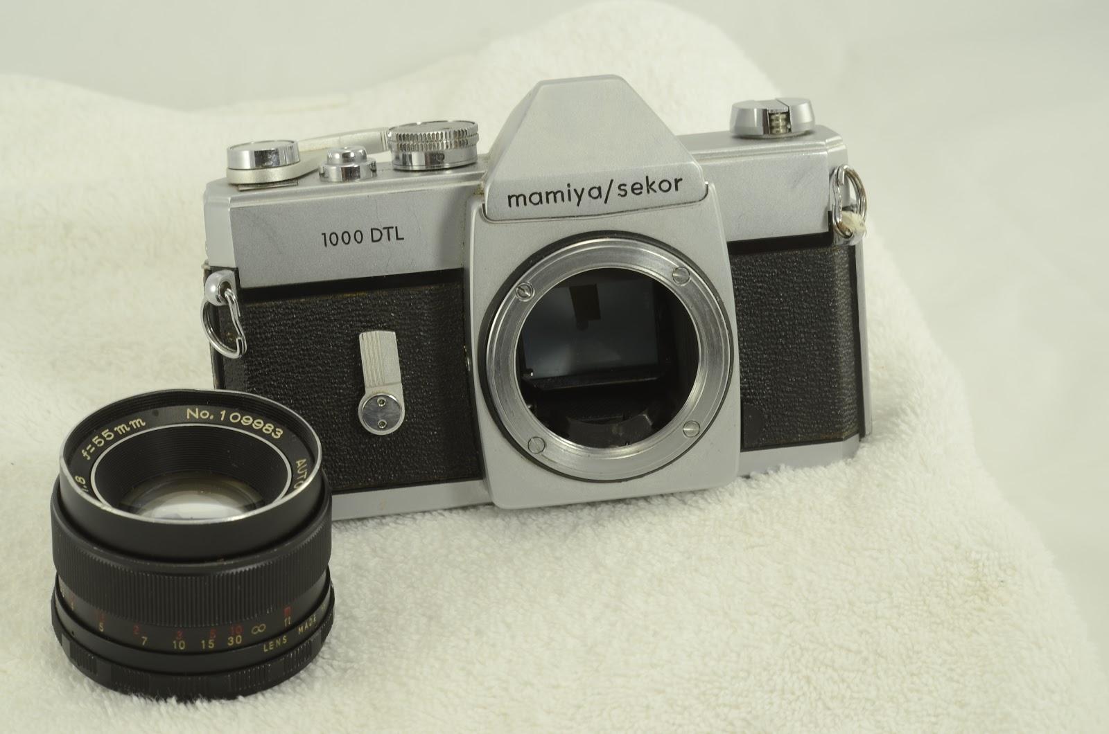 Vintage Camera House: Mamiya Sekor 1000 DTL SLR Camera with 1.8 55mm
