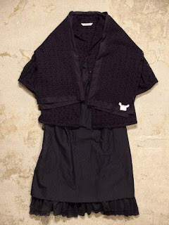 TOUJOURS "Oblong Collar Back Peplum Shirt & Combination Scarf Cutwork Lace Cotton Cloth" Spring/Summer 2015 SUNRISE MARKET