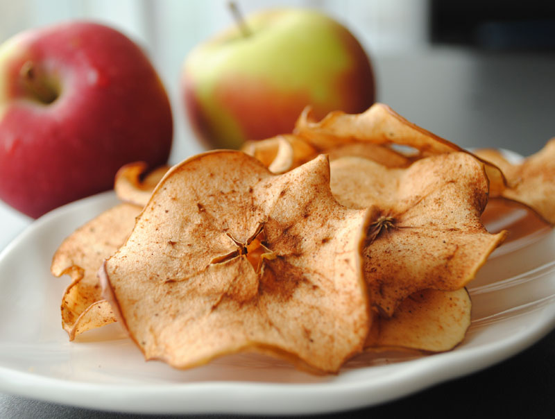 Leanne bakes Spiced Apple Chips