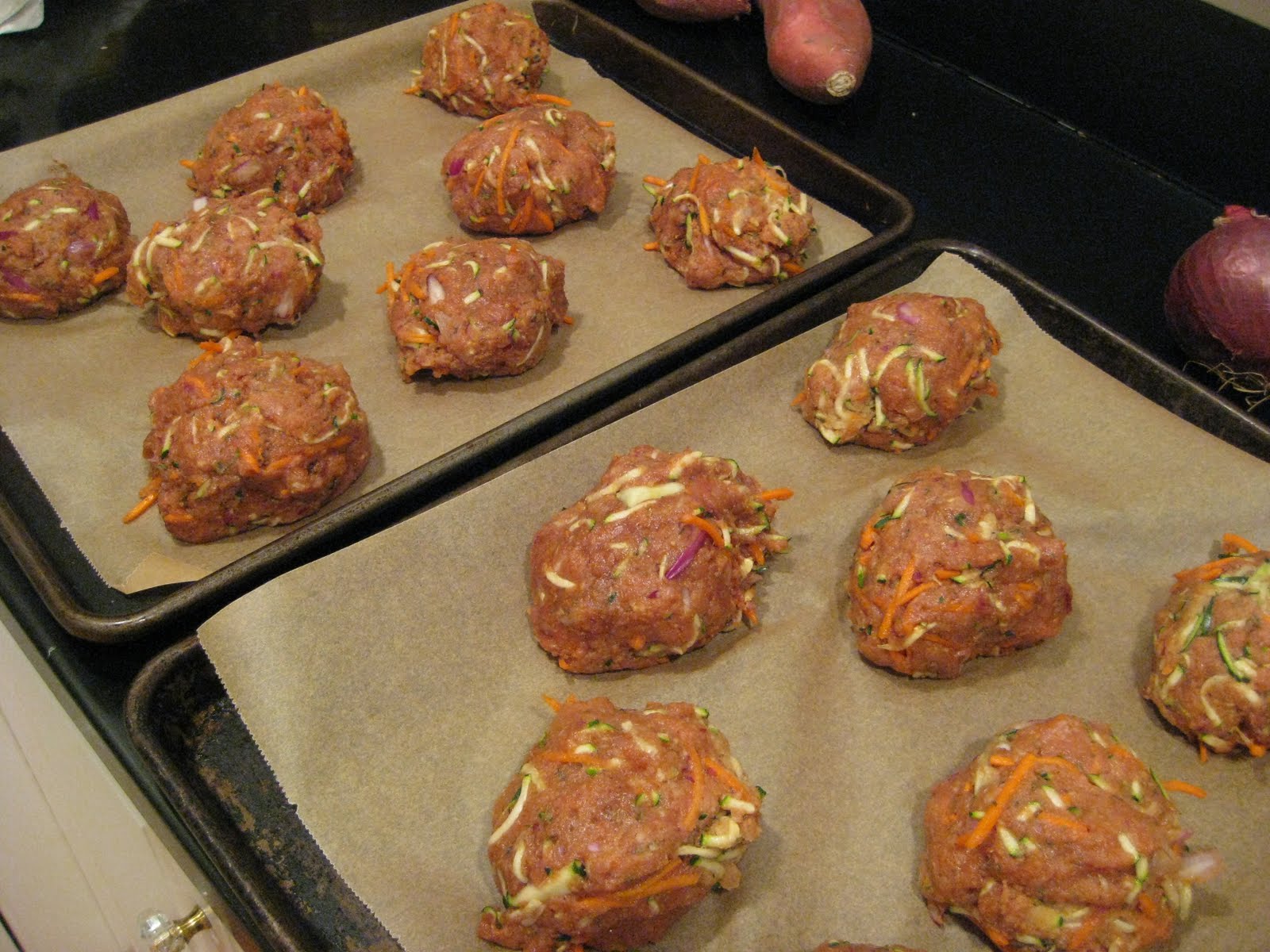 The Full Plate Blog mini turkey meatloaves (filled with shredded veggies)