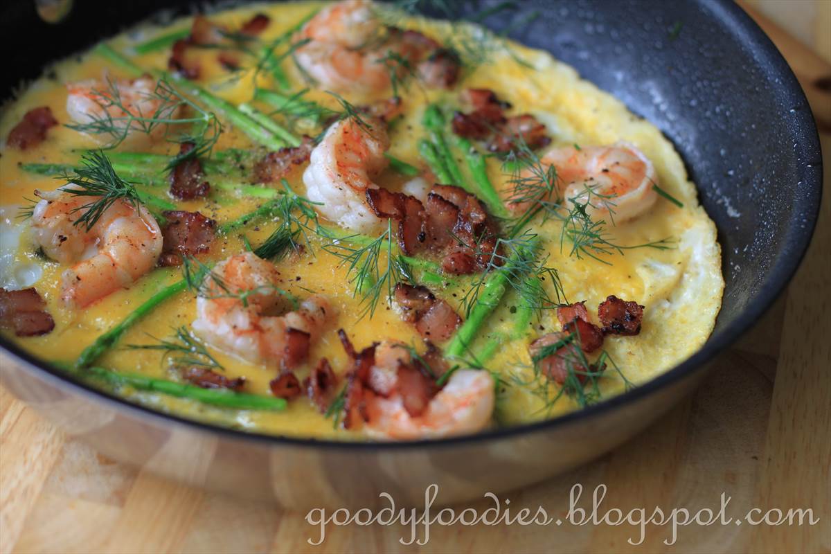 GoodyFoodies Recipe Easy king prawn and asparagus omelette with bacon
