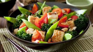 Para la cena de fin de año, el IMSS recomienda comer  porciones de verduras en cada tiempo