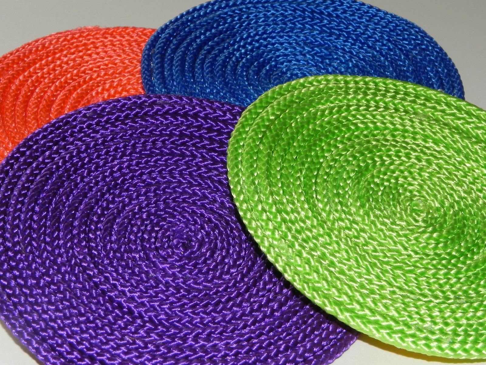 Smart n Snazzy DIY Nautical Neon Rope Coasters