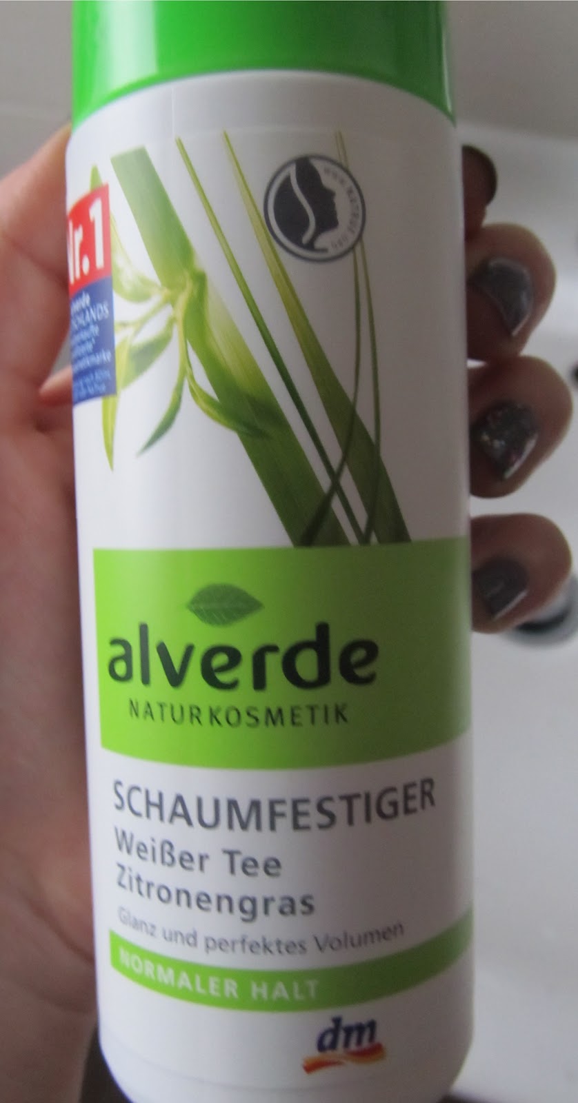 Coco S Kleine Welt Schaumfestiger Weisser Tee Zitronengras Von Alverde