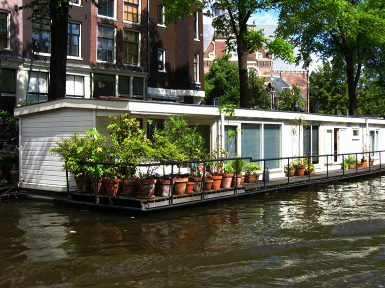 hotel on a boat amsterdam ewa in the garden living on the boat in amsterdam hotel on a boat amsterdam ewa in the garden living on the boat in amsterdam