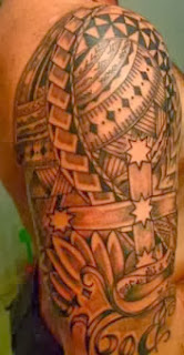 Tatuagem maori escrita