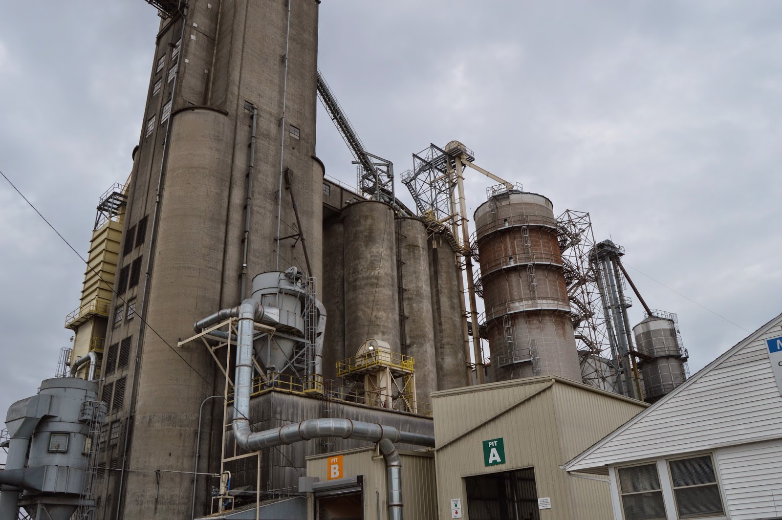 Industrial History Grain Elevators Gilman, IL