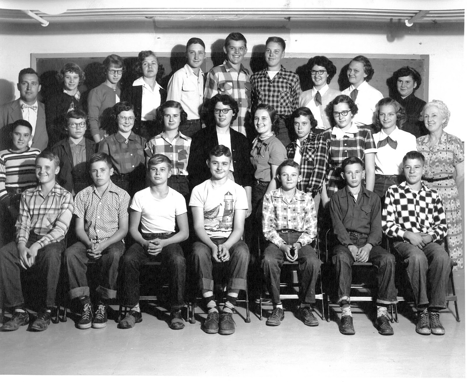 Princeville Heritage Museum Princeville Grade School Class, Faculty