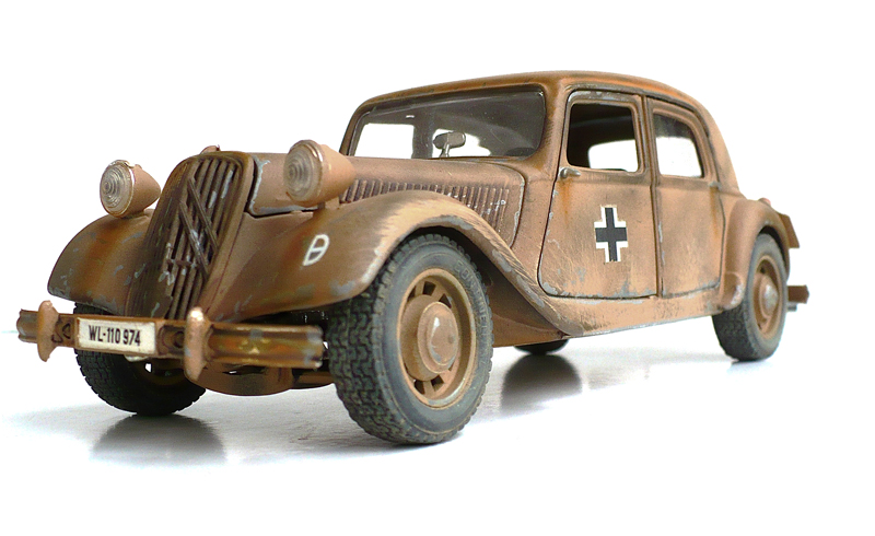 The Great Canadian Model Builders Web Page!: Citroen Traction Avant 11 CV