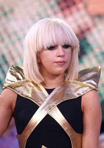 The teach Zone: Lady Gaga Short Haircuts Ideas 2012