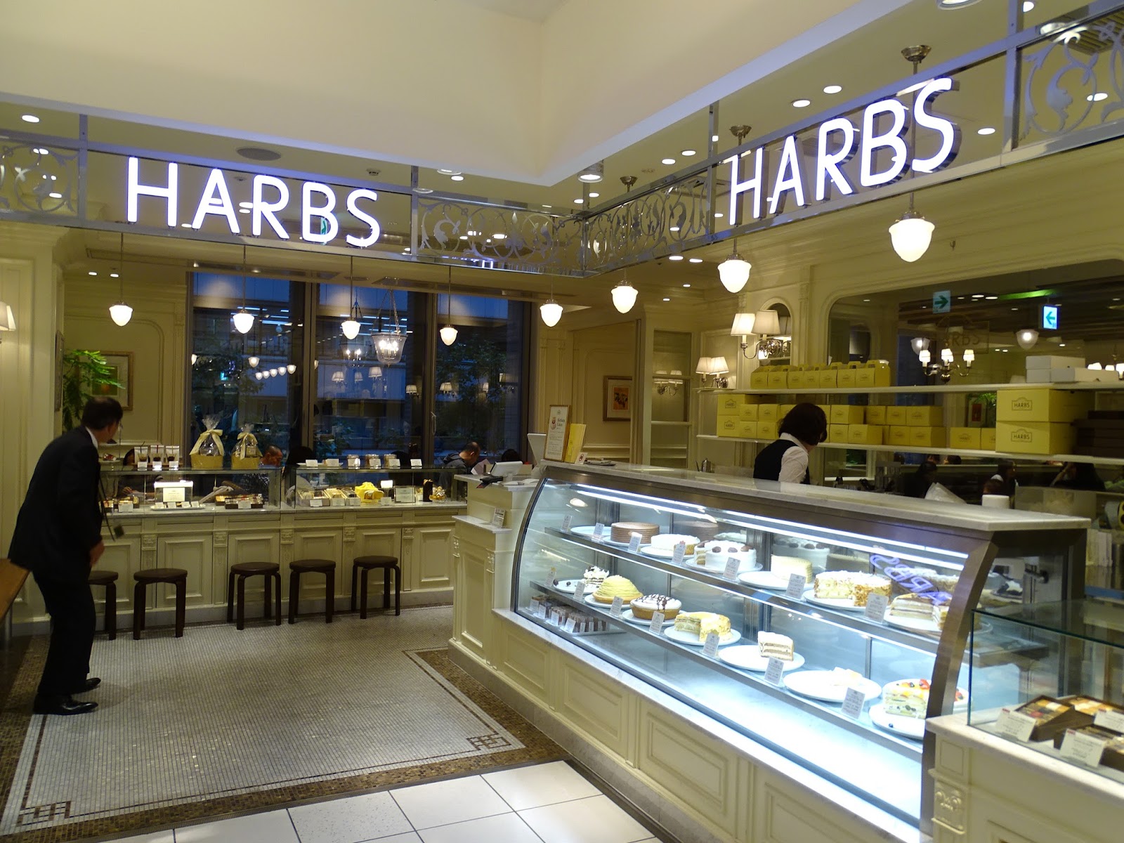 HARBS ハーブス (Tokyo, JAPAN) ★★★☆☆ A traveling foodie's gastronomic