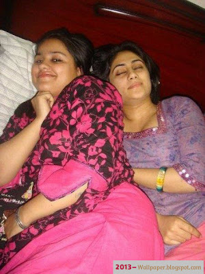 Best-Pakistani-home-girls-picture-during-sleeping-time