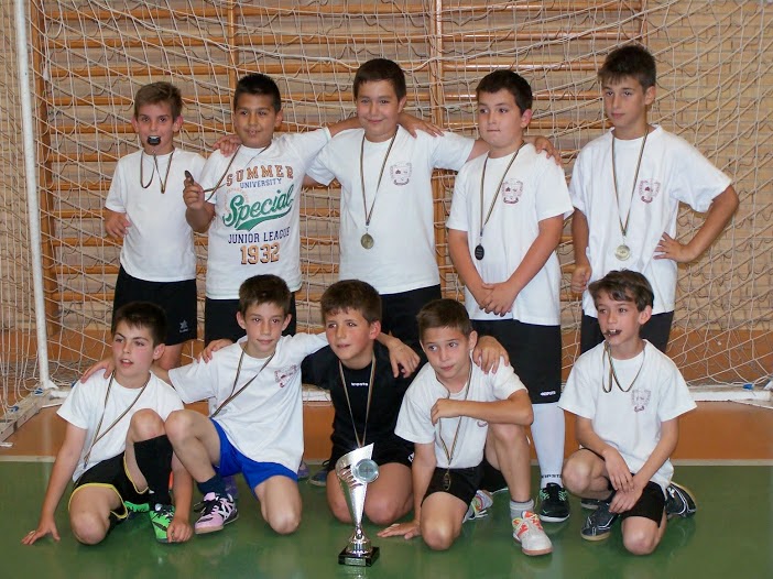 CAMPEONES MUNICIPALES DE FÚTBOL SALA BENJAMÍN MASCULINO (19/05/2014)