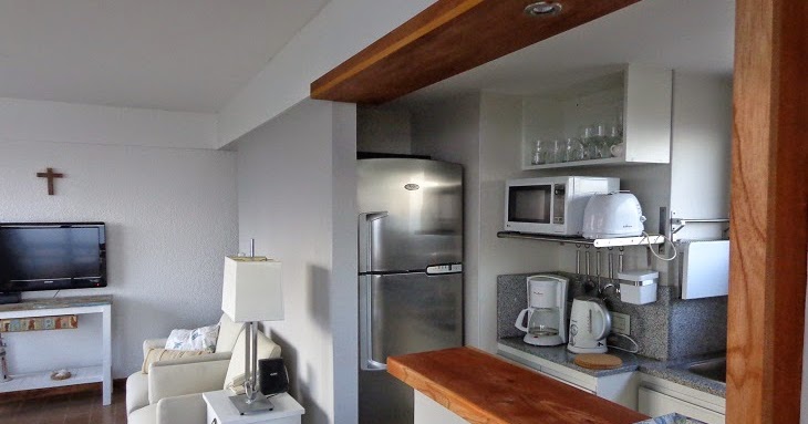 Departamento Pinamar: Cocina con ventana con vista a playas al Norte