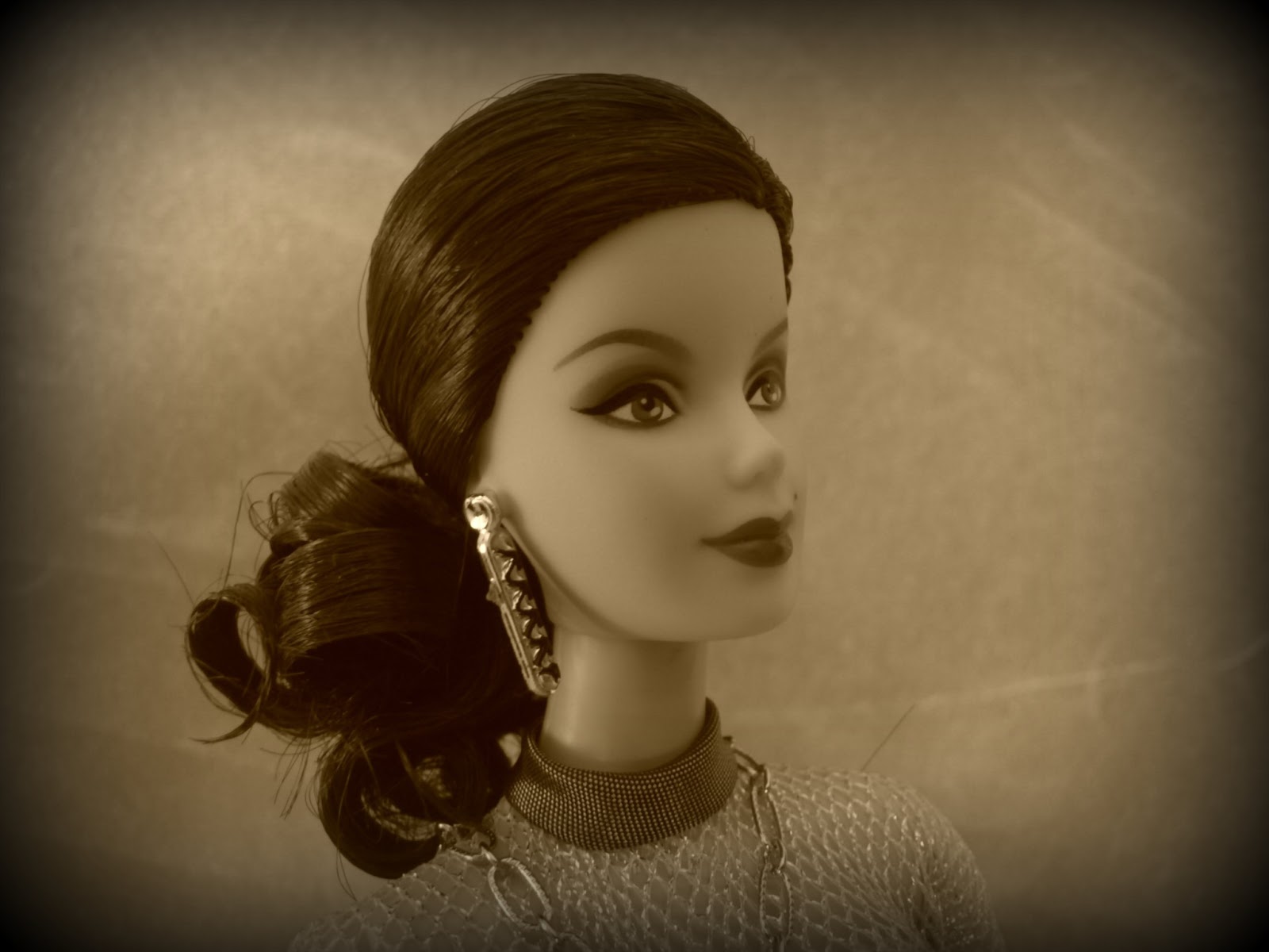 Pasión por Barbie Eiffel Tower Barbie® Doll