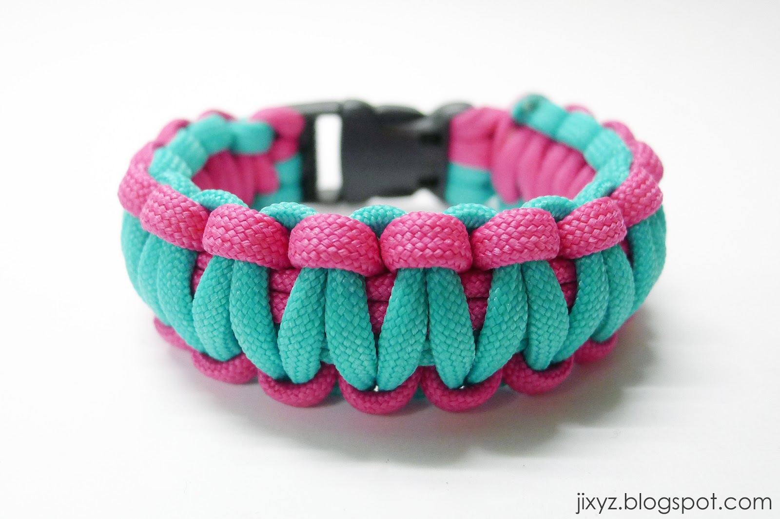 Island Baby DIY Gift Idea Paracord Bracelets