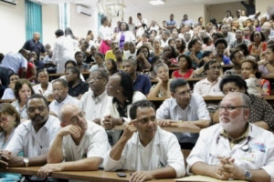 Em busca de uma saída para a greve: Saúde e médicos aproximam posições