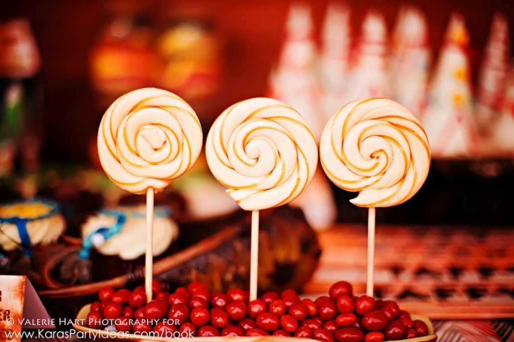 Adriana Gaspar e Marcela Castro Festa de índio!