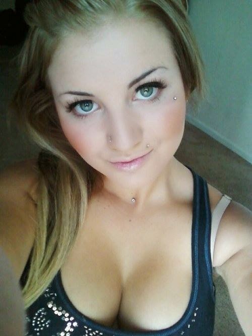 Cutest amateur lass getting naughty