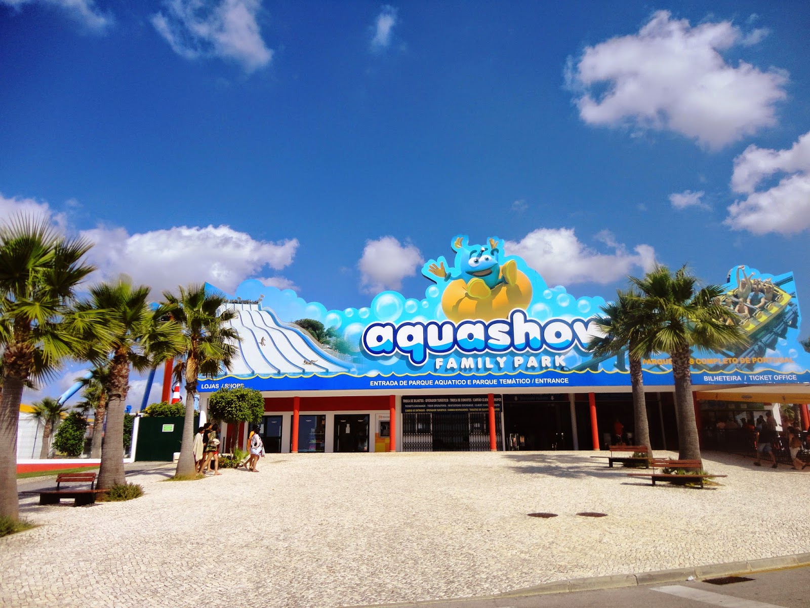 Quarteira Parte III Aquashow Traveling and Living