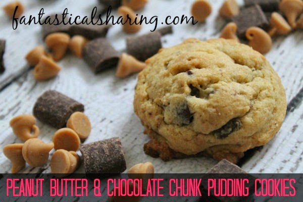 Peanut Butter & Chocolate Chunk Pudding Cookies | An absolutely addictive pudding cookie featuring peanut butter chips and chocolate chunks that are the perfect pair! #recipe #cookies