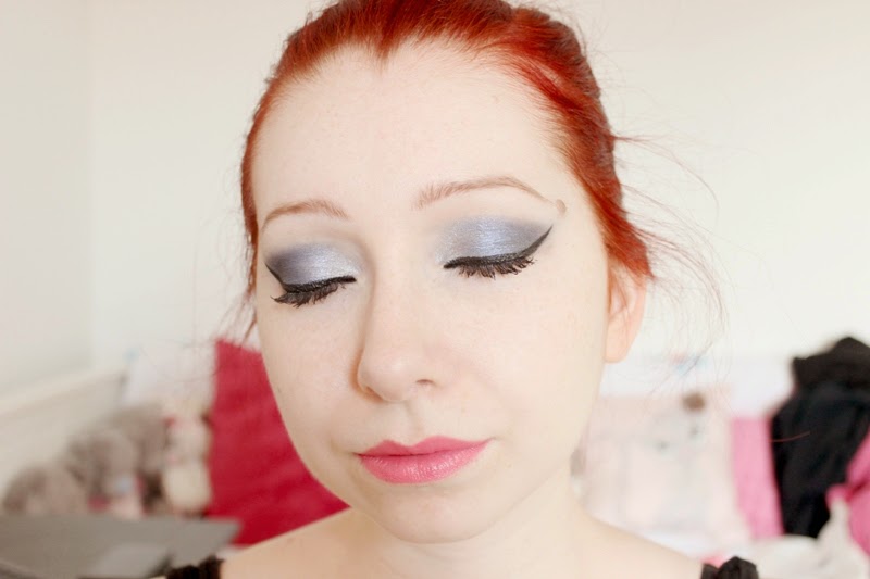 Makeup: Silver/Blue Eyes Makeup: Silver/Blue Eyes