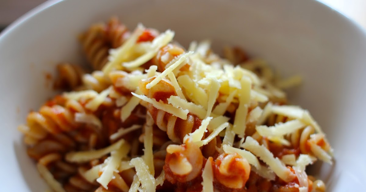 mamacook Homemade tomato sauce for babies, toddlers and the whole family