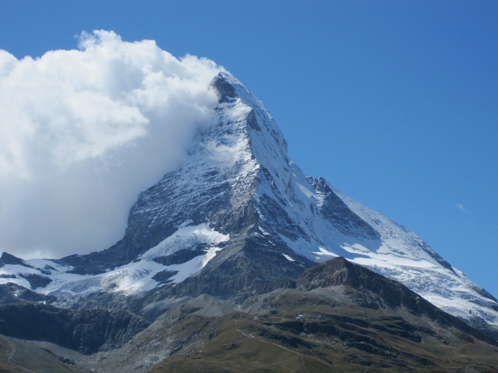 Daniel Rowland Running In Zermatt