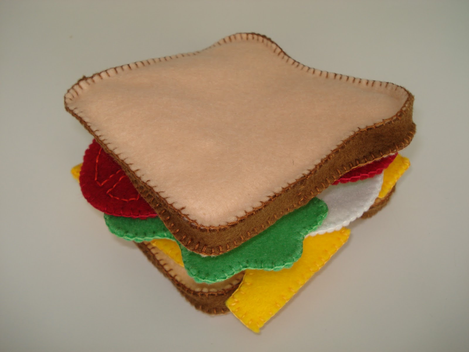 cupcake cutie FELT FOOD TUTORIAL SANDWICH