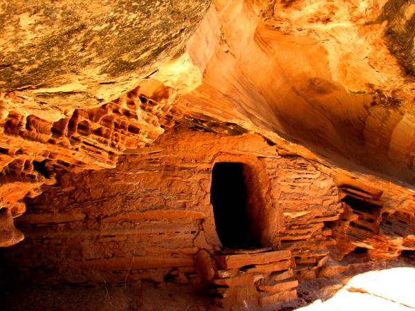 بيوت الهنود الحمر .. ثقـآفة وتـآريخ Anasazi+Ruins+by+Rick+Schafer-a_sheiks_ruin600_450