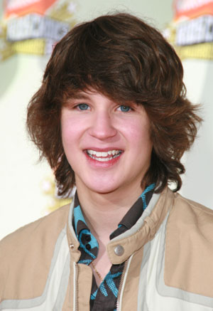 Teenboyshairstylepicturesboys long wavy hair cuts Teenboyshairstylepicturesboys long wavy hair cuts