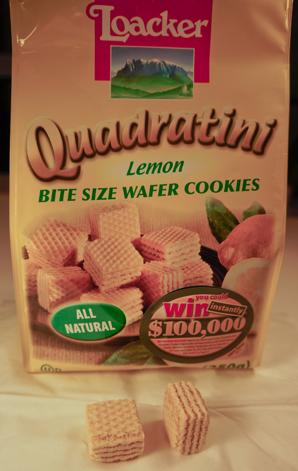 Ali Julia Product Reviews Food review Loacker Quadratini Lemon Wafer