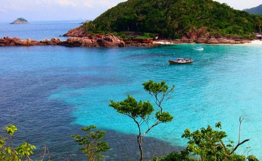 WISATA PULAU TABUHAN WISATA PULAU TABUHAN