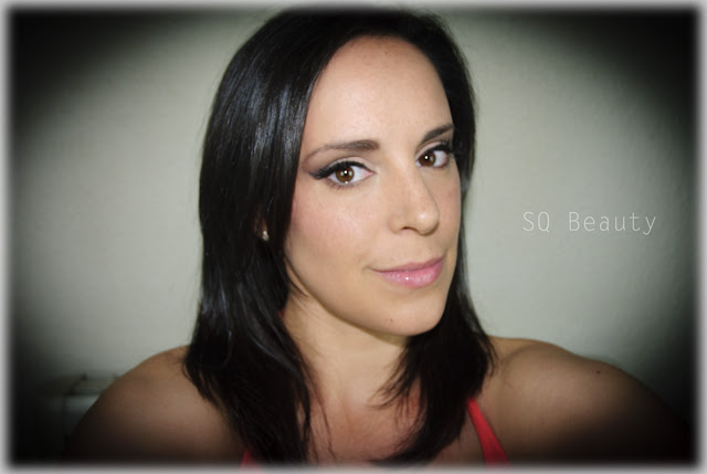Suave y dulce con toque mate y eyeliner Silvia Quiros makeup