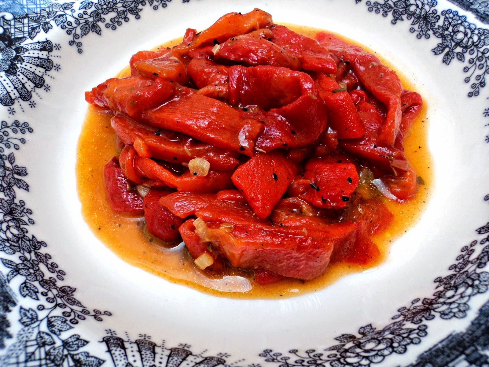 Ensalada De Pimientos Con Fritura De Pescado By Santa Rita